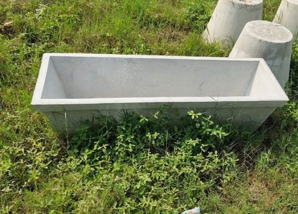 Modern Elegance - Rectangular Concrete Planter (Nairobi)