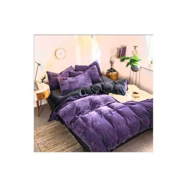 Heavy velvet duvets 4pcs set (7x6). 1 duvet 1 bedsheet 2 pillow cases. PURPLE